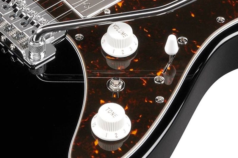 Ibanez AZ2204N-BK Prestige m/koffert
