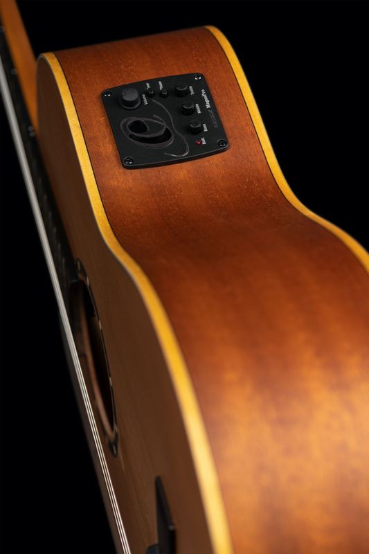 Ortega RCE131SN-L Klassisk gitar 4/4 Size, med mik, Slim neck, Left