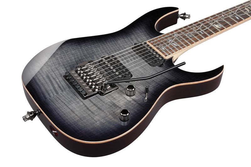 Ibanez RG8527-BRE Elgitar med hardcase, J.Custom, 7-str.