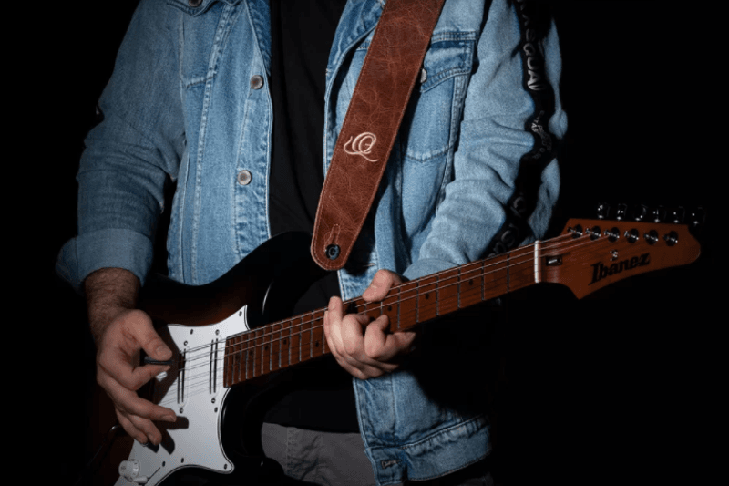 Ortega OSSU-30 Guitar strap Suede, 60mm 2 layer - Caramel