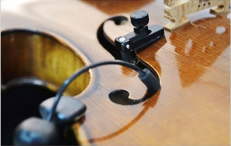The Realist RLSTVSC SoundClip pick-up för violin