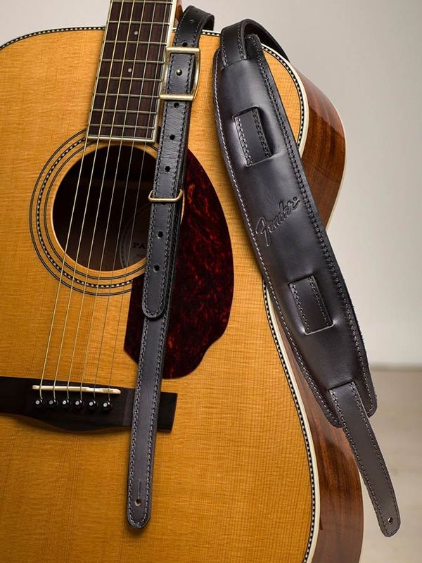 Fender  Vintage saddle strap, black