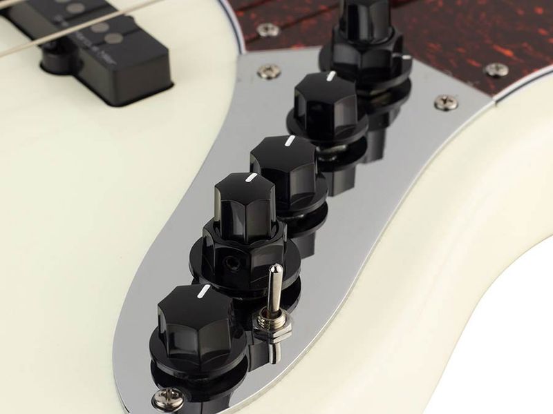 Sire V7 2nd Gen Series Marcus Miller Alder 4-string Bass Guitar Antique White