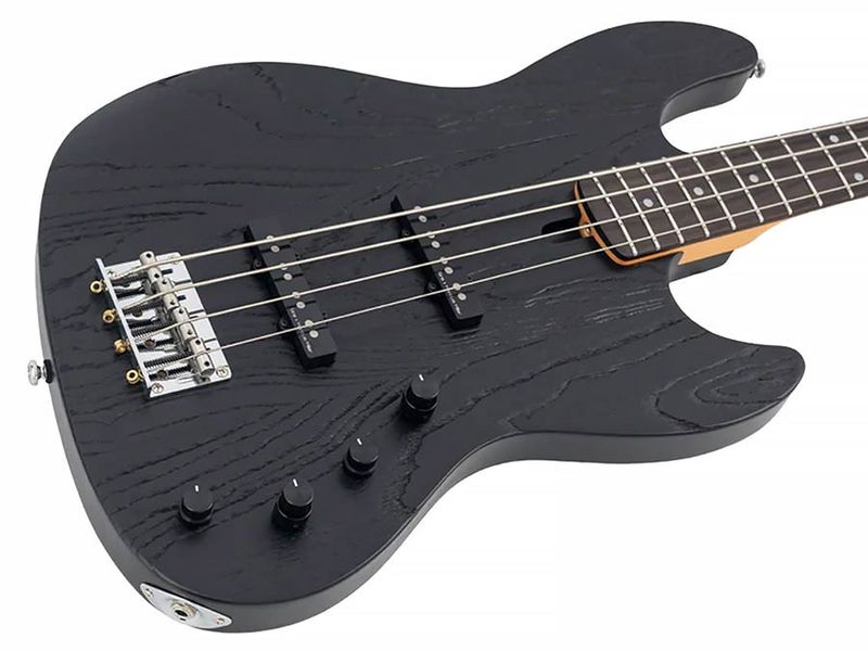 Sire V6 4/BK mahogany+ash top 4-string active bass guitar black
