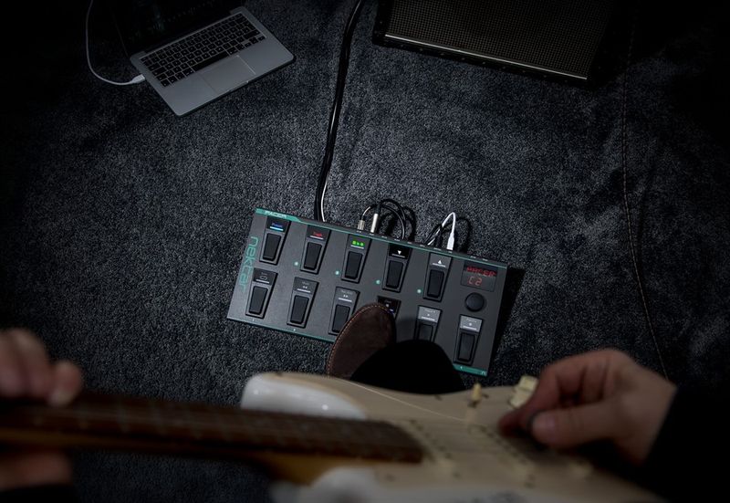 Nektar Pacer - MIDI DAW fotkontroller med 10st programmerbara fotomkopplare, LED-display, 2st expressionpedalingångar