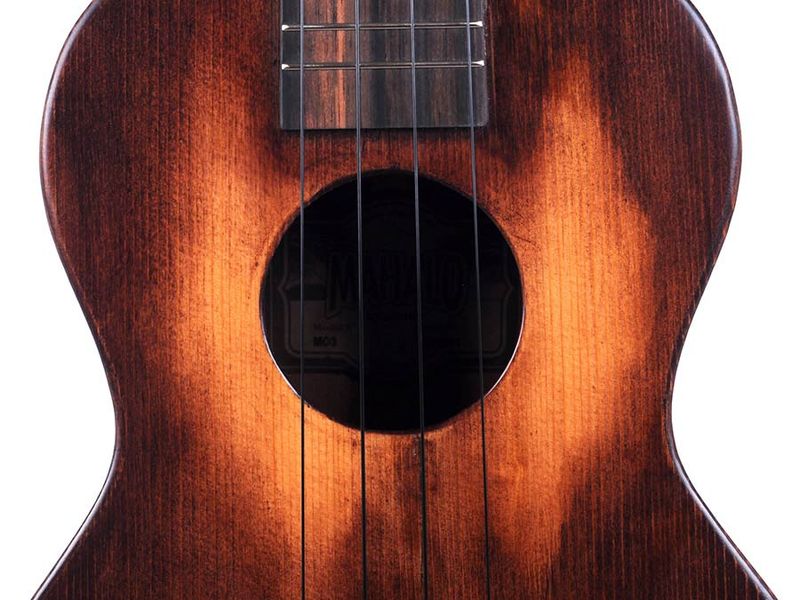 Mahalo Historic Series, all solid tenor ukulele, historic brown, with heavy duty bag