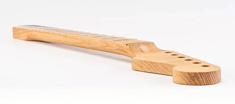 Allparts Select ltd VIN-MOD replacement neck for Stratocaster, quartersawn roasted maple, unfinished