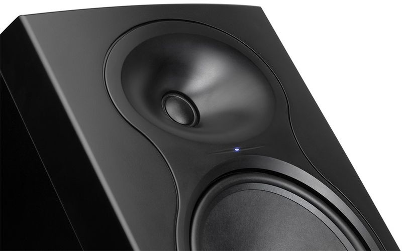 Kali Audio LP-8 V2 Black - Studiomonitor, 8’’ bas, 1’’ diskant, Class-D 100W (60+40)