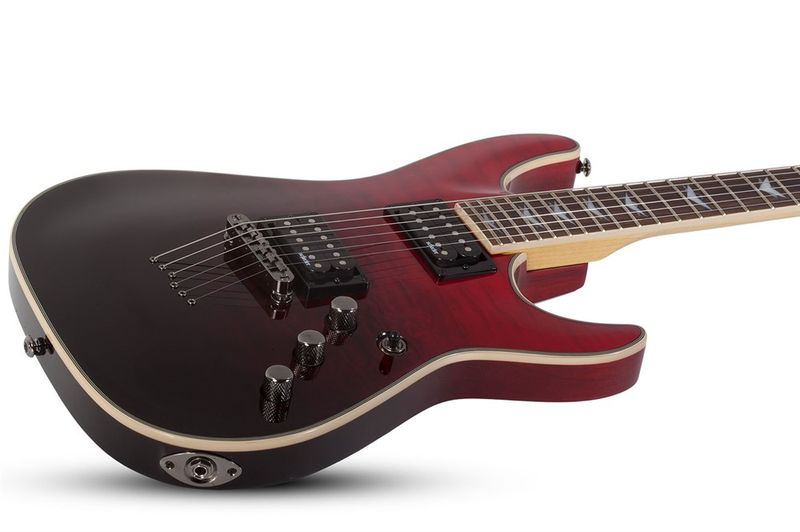 Schecter OMEN EXTREME-6 BK/RD FADE