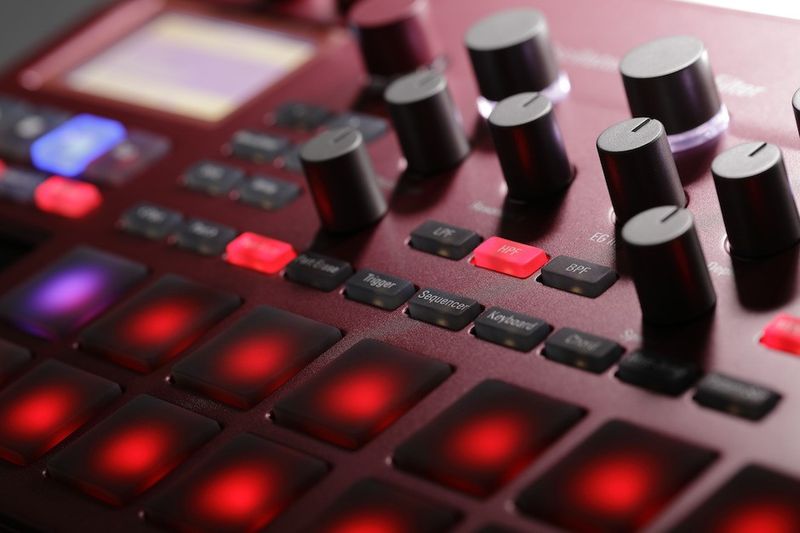 KORG Electribe 2S-RD Sampling Production machine.