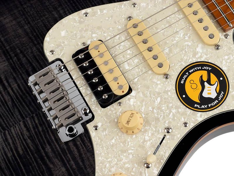 Sire S7FM/TBK Larry Carlton electric guitar S-style with flamed maple top transparent black