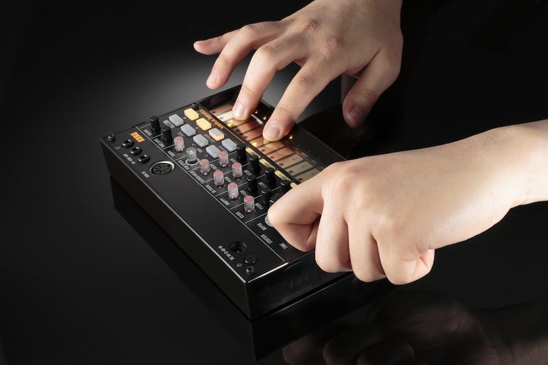KORG Volca BEATS Analog Rhythm Machine