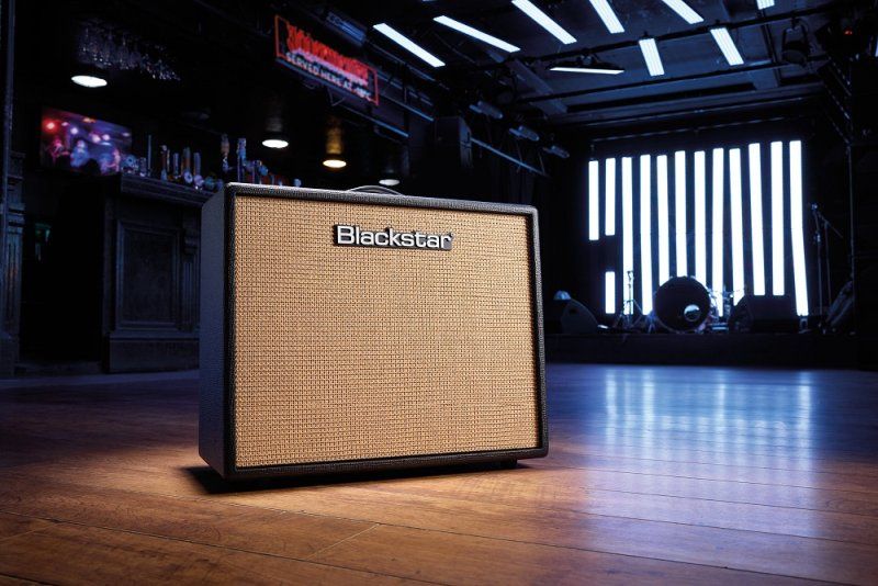 Blackstar Debut 100R Black - 100W Combo